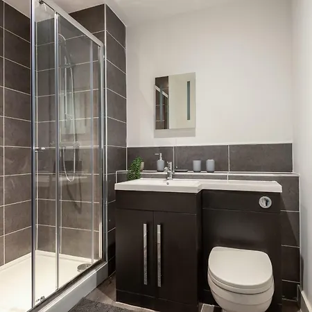 Lovely 2 Bedroom In 约克